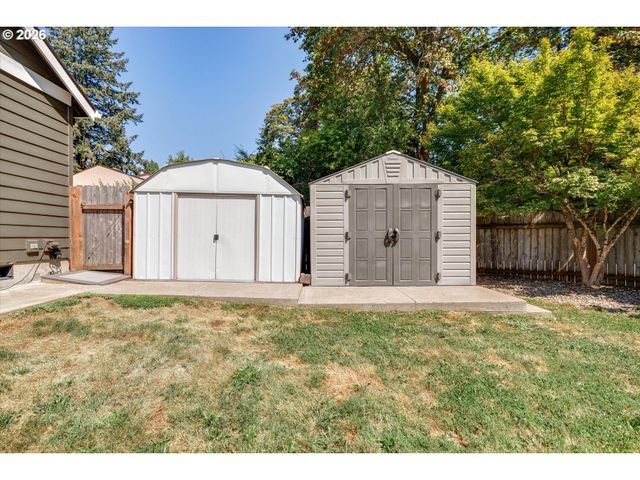 13800 HOLCOMB Blvd, Oregon City, OR 97045