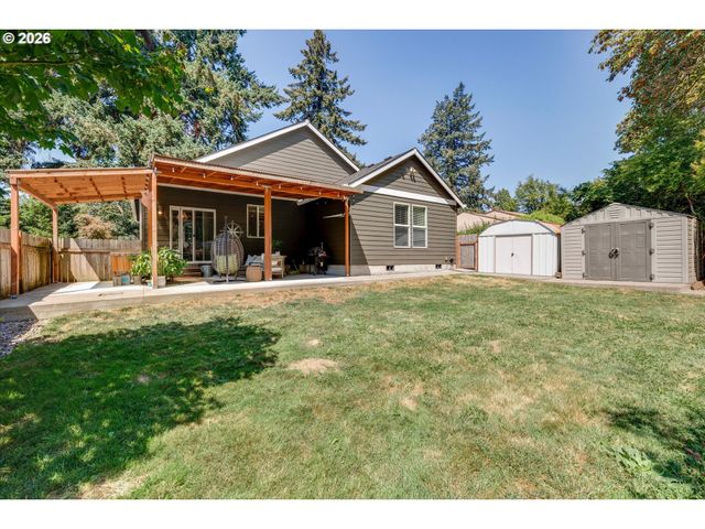 13800 HOLCOMB Blvd, Oregon City, OR 97045