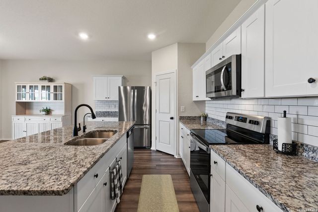 5303 Hickory Pl, San Antonio, TX 78222