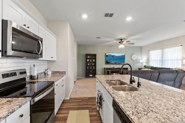 5303 Hickory Pl, San Antonio, TX 78222