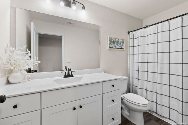 5303 Hickory Pl, San Antonio, TX 78222