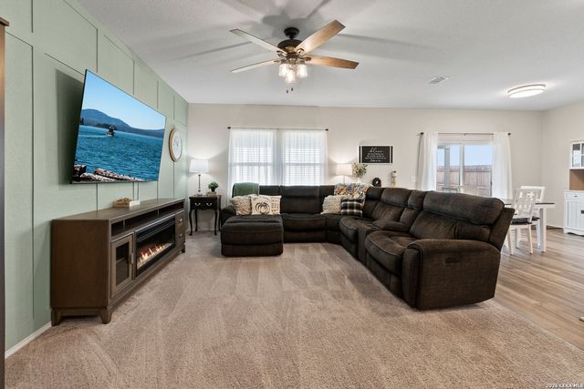 5303 Hickory Pl, San Antonio, TX 78222