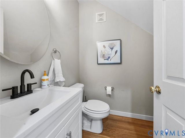 8441 Colemanden Dr, Mechanicsville, VA 23111