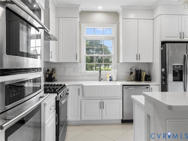 8441 Colemanden Dr, Mechanicsville, VA 23111