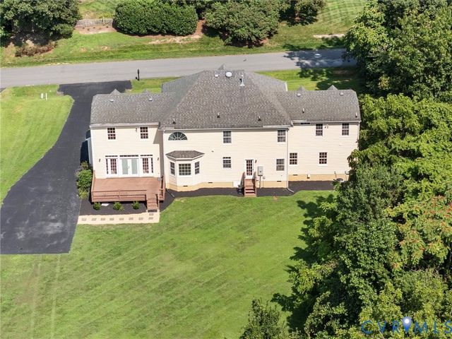 8441 Colemanden Dr, Mechanicsville, VA 23111