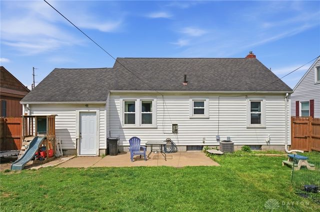 1320 N Plum Street, Springfield, OH 45504