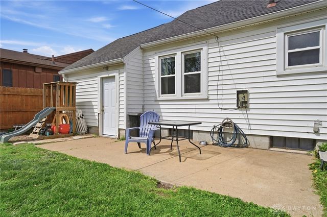 1320 N Plum Street, Springfield, OH 45504