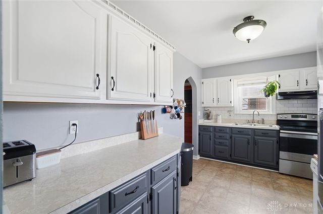 1320 N Plum Street, Springfield, OH 45504