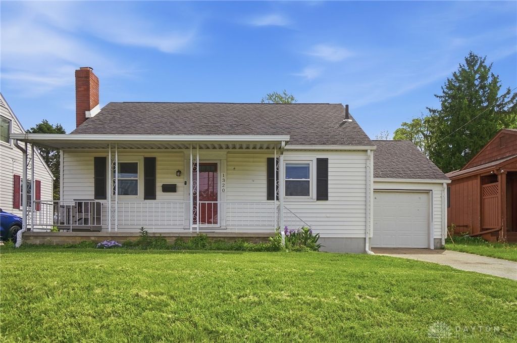 1320 N Plum Street, Springfield, OH 45504