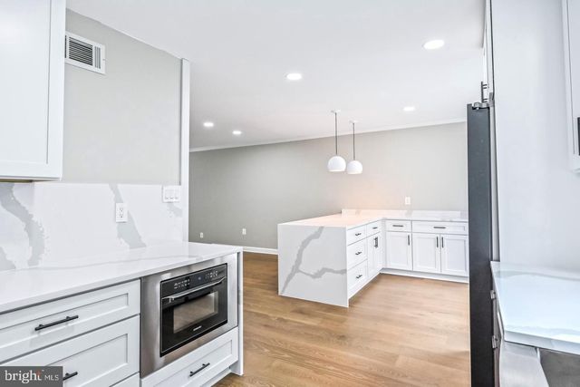 9425 WILLIAM KIRK LN, Burke, VA 22015