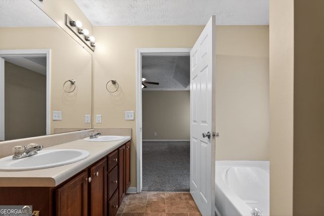 3885 Riverside Parkway, Decatur, GA 30034