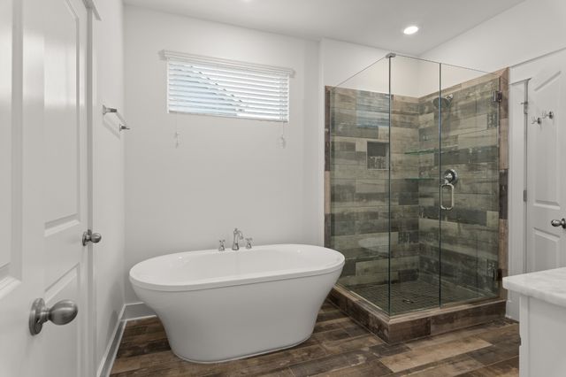 1226 Cotillion Dr, Murfreesboro, TN 37128