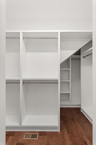 1226 Cotillion Dr, Murfreesboro, TN 37128