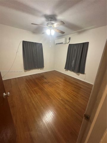 5651 NW 3rd St, Miami, FL 33126