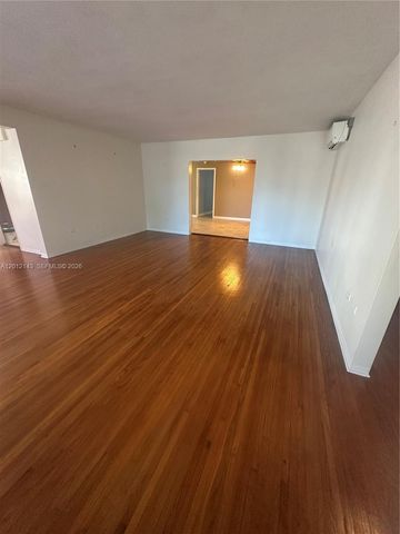 5651 NW 3rd St, Miami, FL 33126