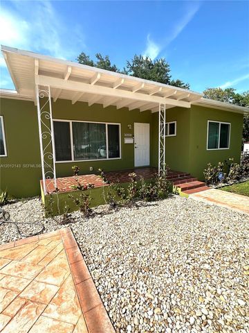 5651 NW 3rd St, Miami, FL 33126