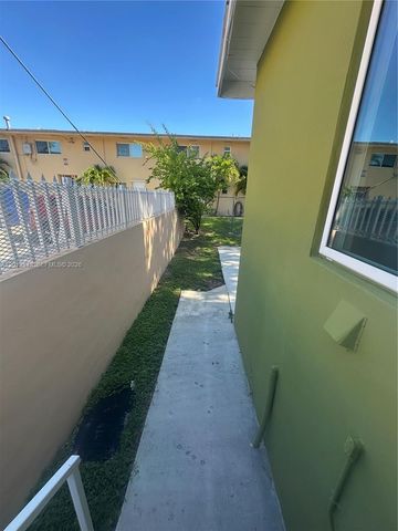 5651 NW 3rd St, Miami, FL 33126