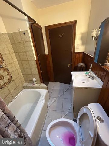 6517 EDMUND ST, Philadelphia, PA 19135