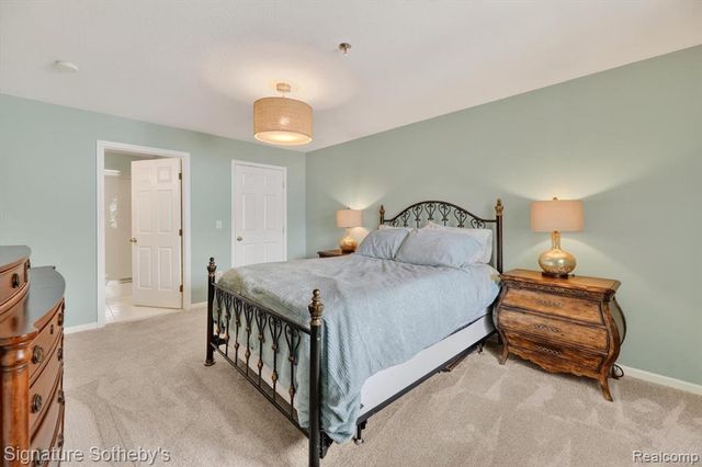 1155 S Lake Drive 71, Novi, MI 48377