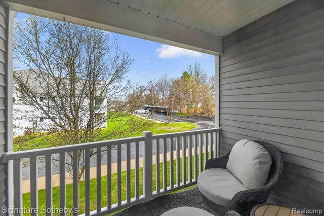 1155 S Lake Drive 71, Novi, MI 48377