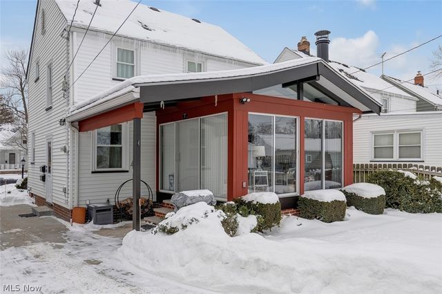 20718 Stanford Avenue, Fairview Park, OH 44126