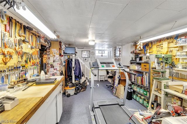 20718 Stanford Avenue, Fairview Park, OH 44126