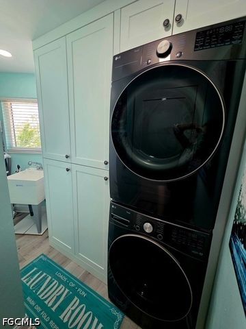 970 Sand Castle RD, Sanibel, FL 33957