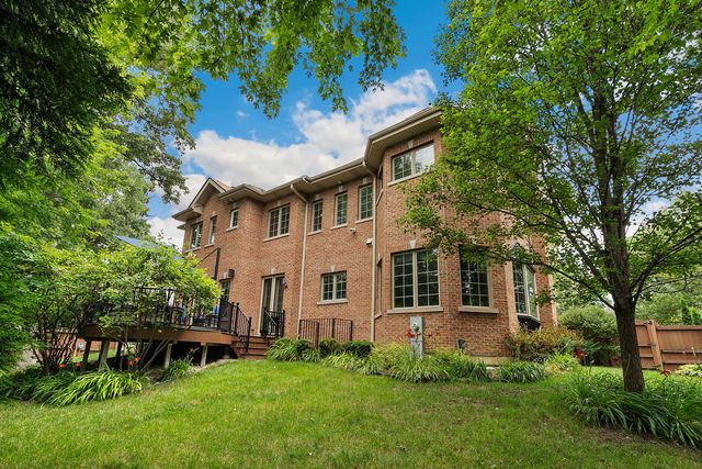 1008 Meadow Road, Northbrook, IL 60062