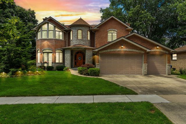 1008 Meadow Road, Northbrook, IL 60062