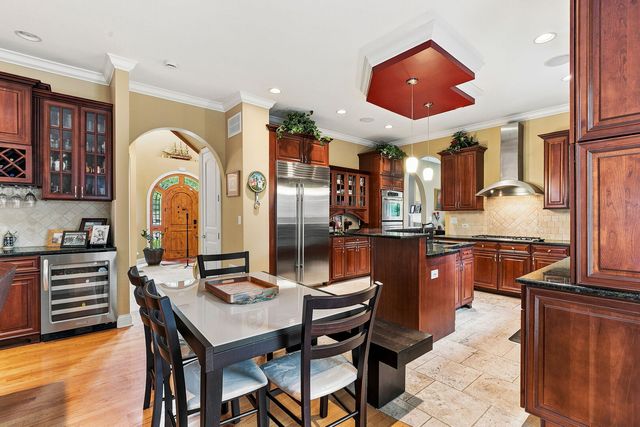 1008 Meadow Road, Northbrook, IL 60062