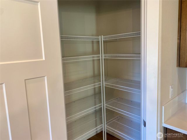 536 Rainbow Way, Kelso, WA 98626