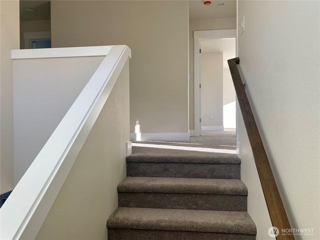 536 Rainbow Way, Kelso, WA 98626