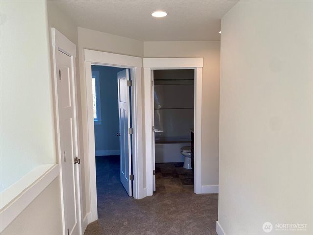 536 Rainbow Way, Kelso, WA 98626