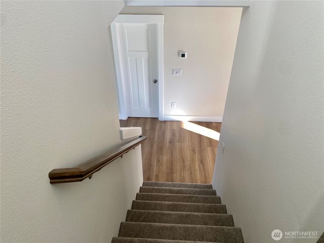 536 Rainbow Way, Kelso, WA 98626