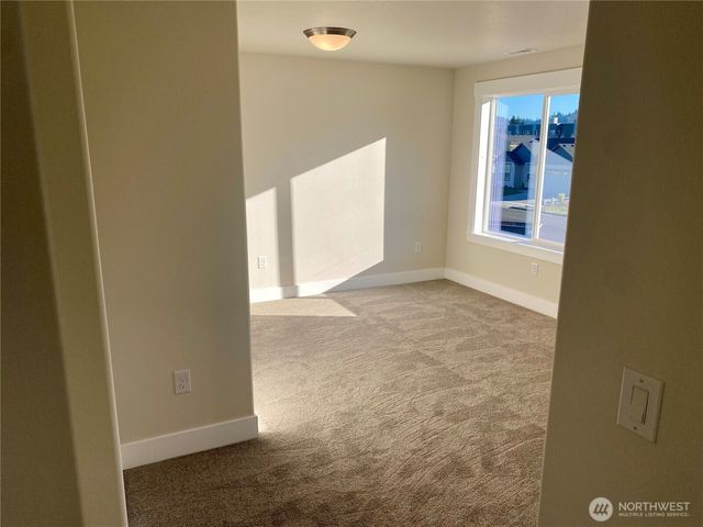 536 Rainbow Way, Kelso, WA 98626