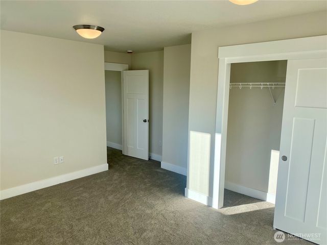 536 Rainbow Way, Kelso, WA 98626