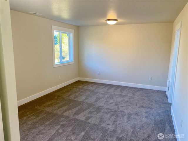 536 Rainbow Way, Kelso, WA 98626