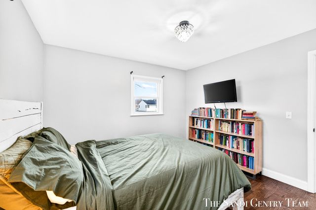 1703 Columbus Avenue, Norton Shores, MI 49441