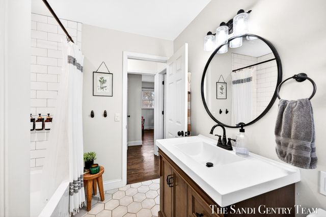 1703 Columbus Avenue, Norton Shores, MI 49441