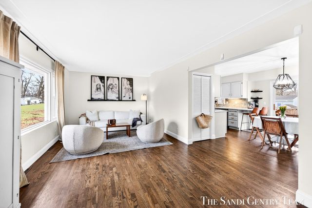 1703 Columbus Avenue, Norton Shores, MI 49441