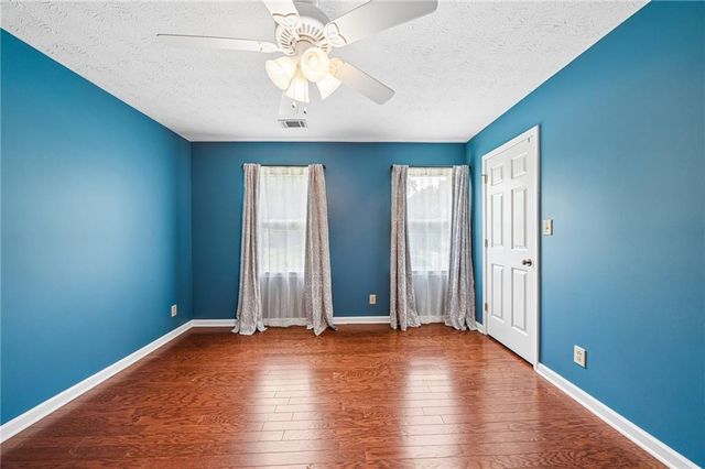1184 Staples Drive SW, Lilburn, GA 30047