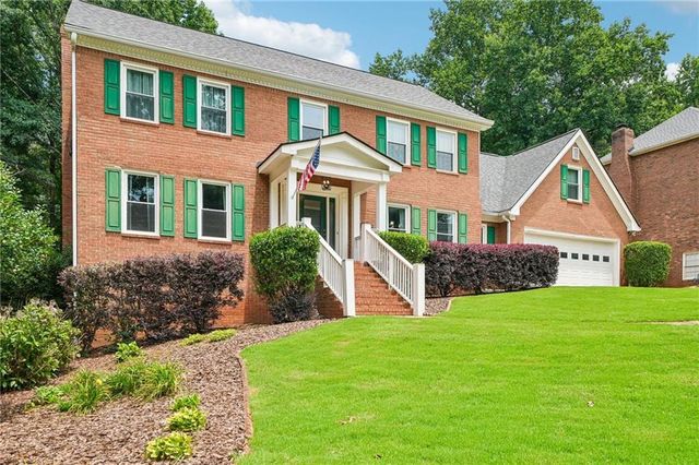 1184 Staples Drive SW, Lilburn, GA 30047