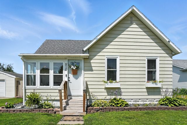 510 Maple Avenue, Woodward, IA 50276