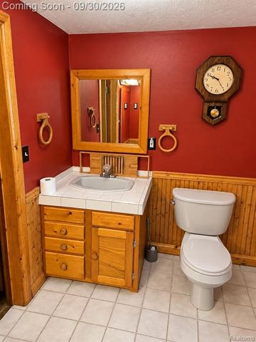 4140 Edgewood Street, Dearborn Heights, MI 48125