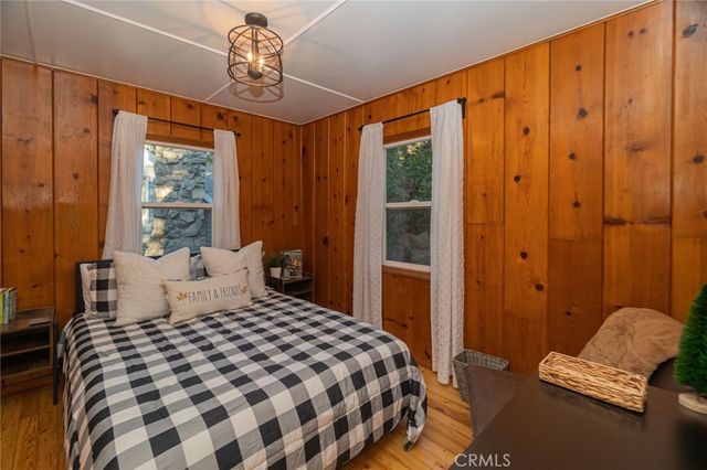 627 Rose Lane, Twin Peaks, CA 92391