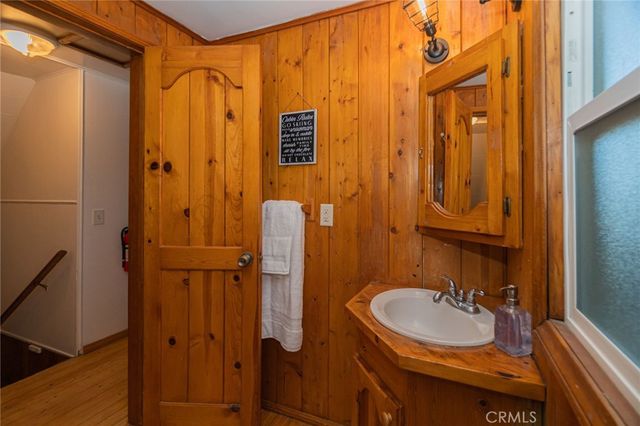 627 Rose Lane, Twin Peaks, CA 92391