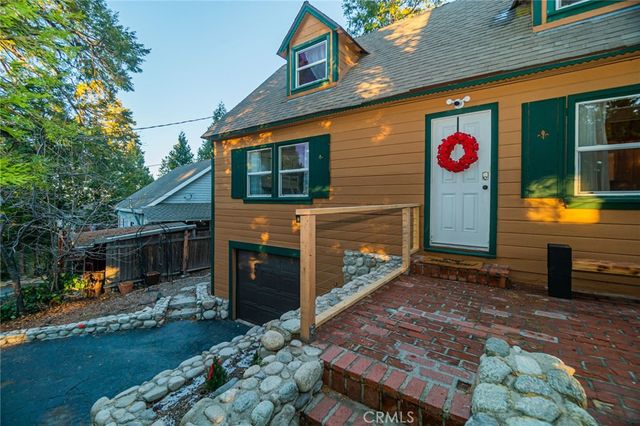 627 Rose Lane, Twin Peaks, CA 92391