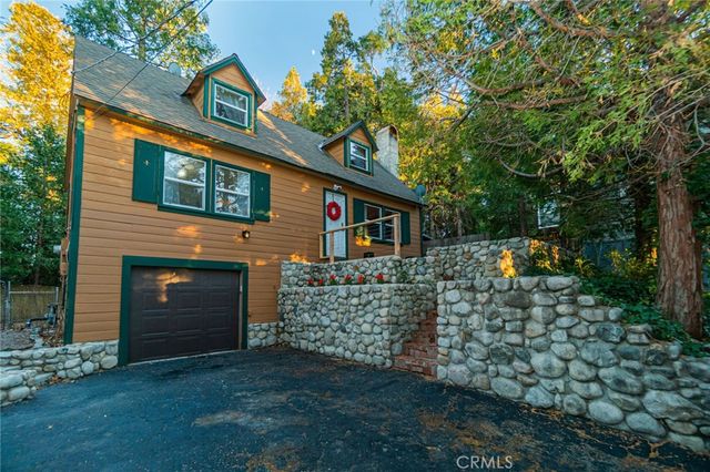 627 Rose Lane, Twin Peaks, CA 92391
