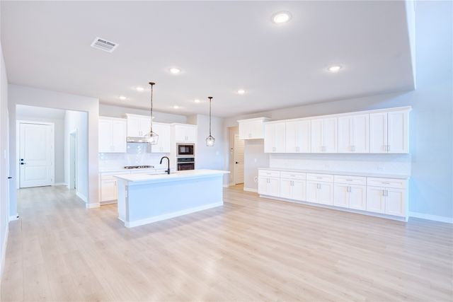 1208 Arcadia Lane, Northlake, TX 76226