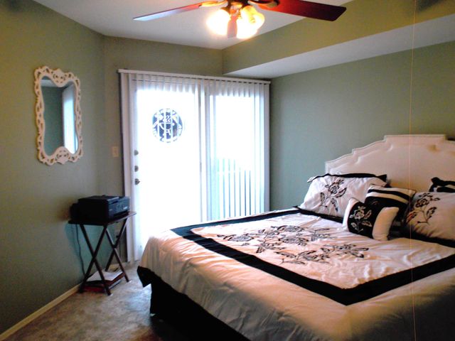 242 Bluegrass Drive, Schererville, IN 46375